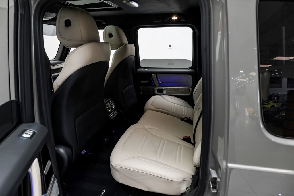 Used 2025 Mercedes-Benz G 550 image 40