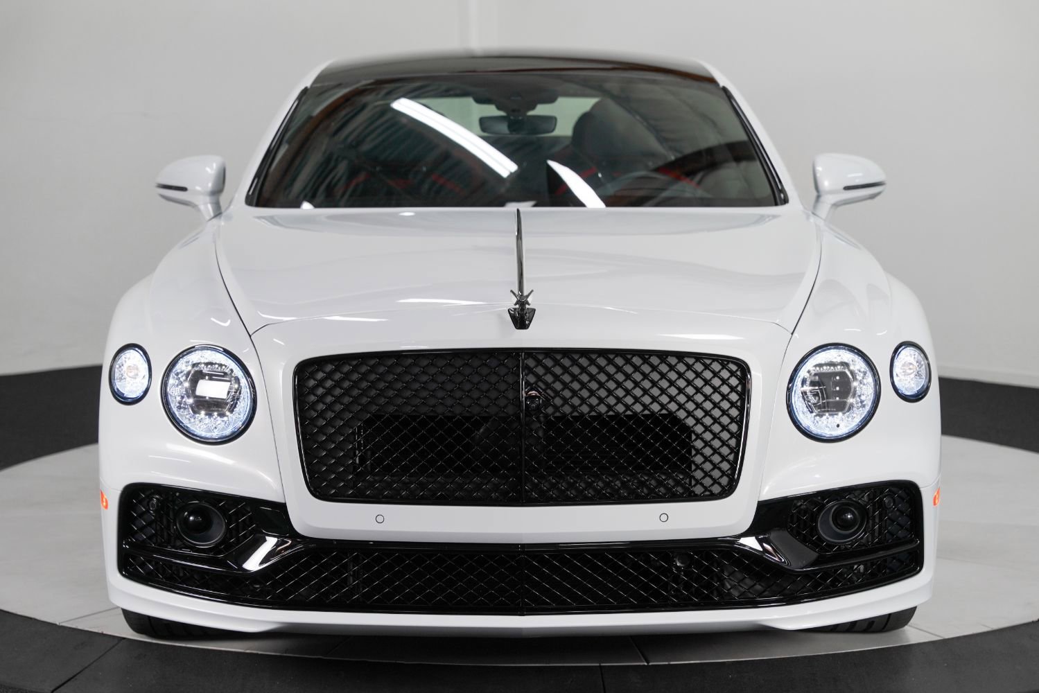 Used 2024 Bentley Flying Spur W12 image 10