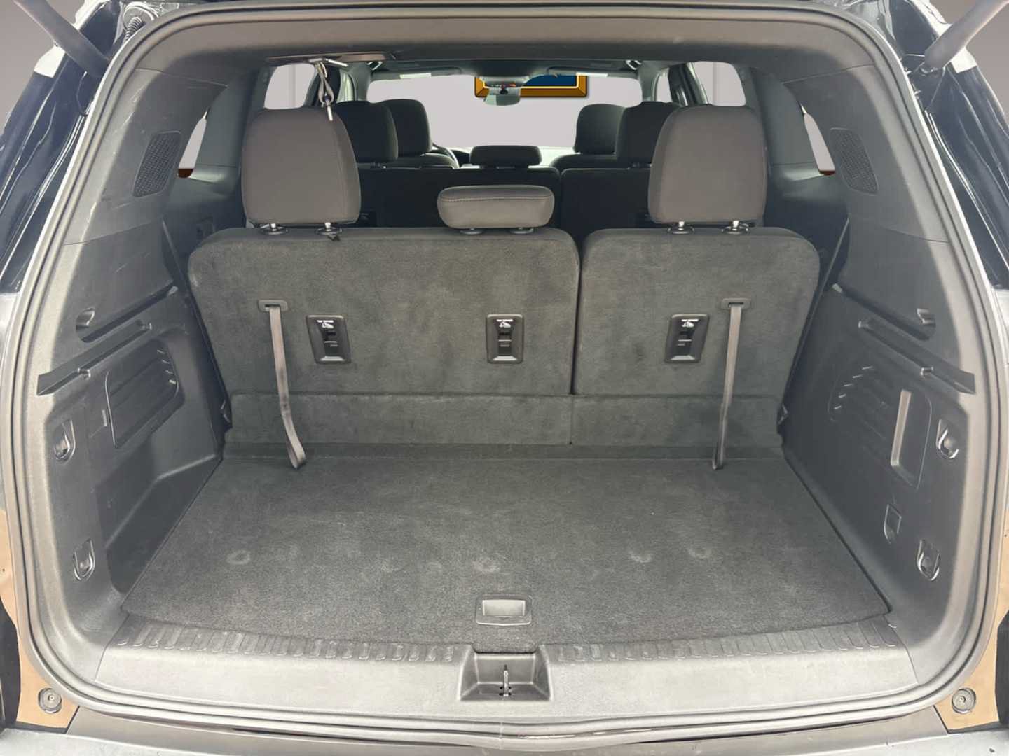 Used 2026 GMC Acadia Elevation FWD image 19