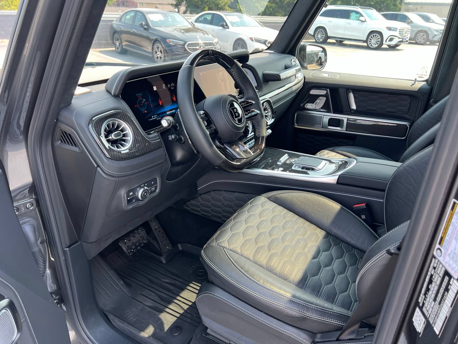 Used 2025 Mercedes-Benz G 63 AMG 4MATIC image 13
