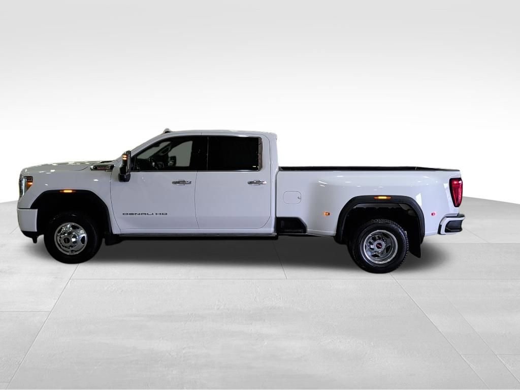 Used 2022 GMC Sierra 3500 Denali w/ Denali Ultimate Package image 4