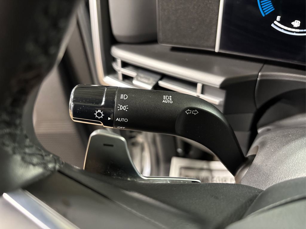 Used 2025 Hyundai Santa Fe SEL image 25