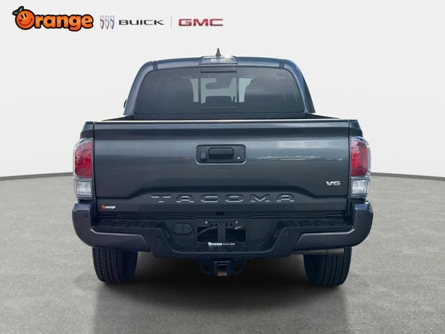 Used 2022 Toyota Tacoma TRD Sport w/ Technology Package RWD image 4