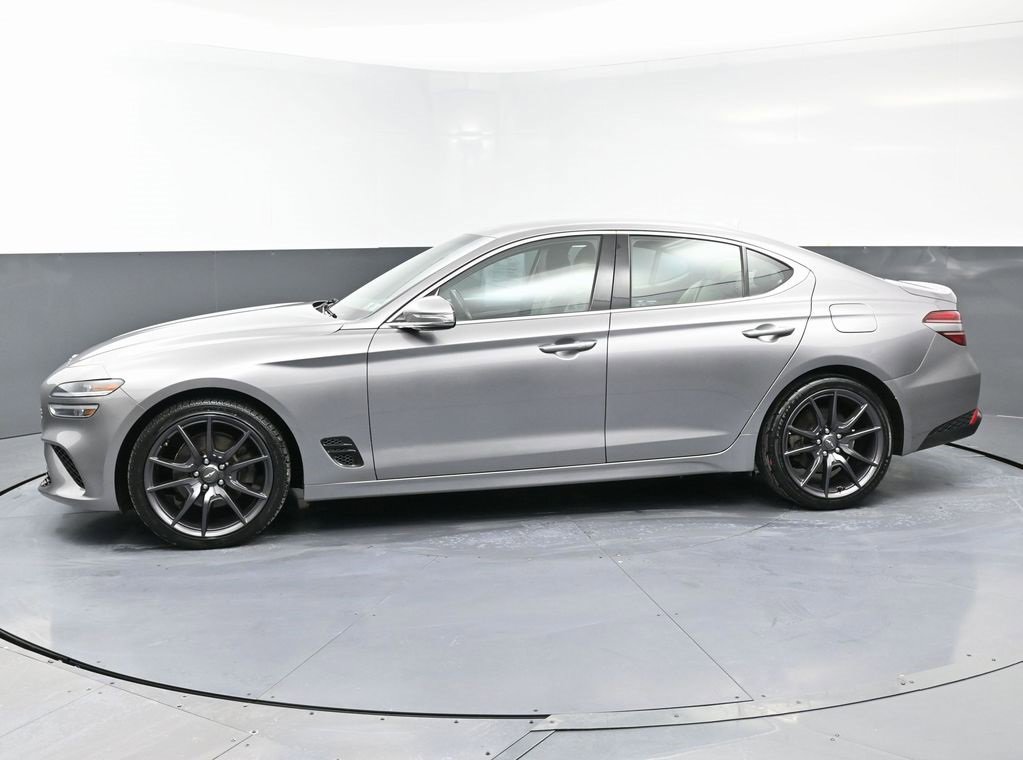 Used 2023 Genesis G70 2.0T image 6