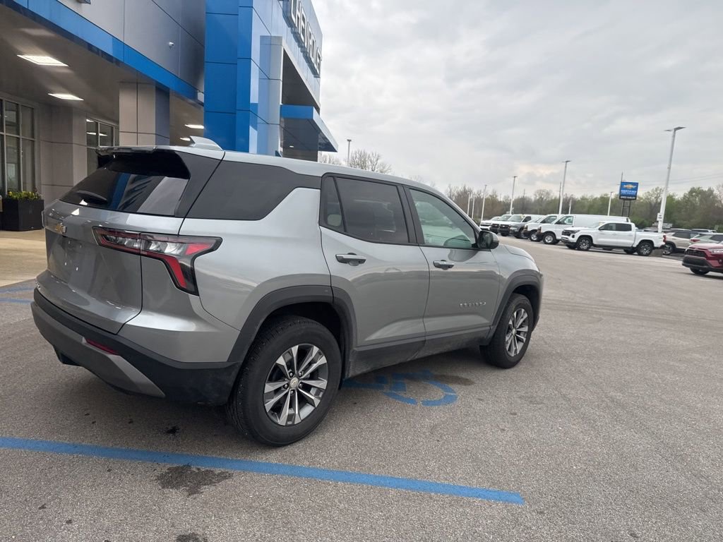 Used 2025 Chevrolet Equinox LT FWD image 23