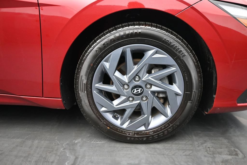 Used 2024 Hyundai Elantra SEL FWD image 10