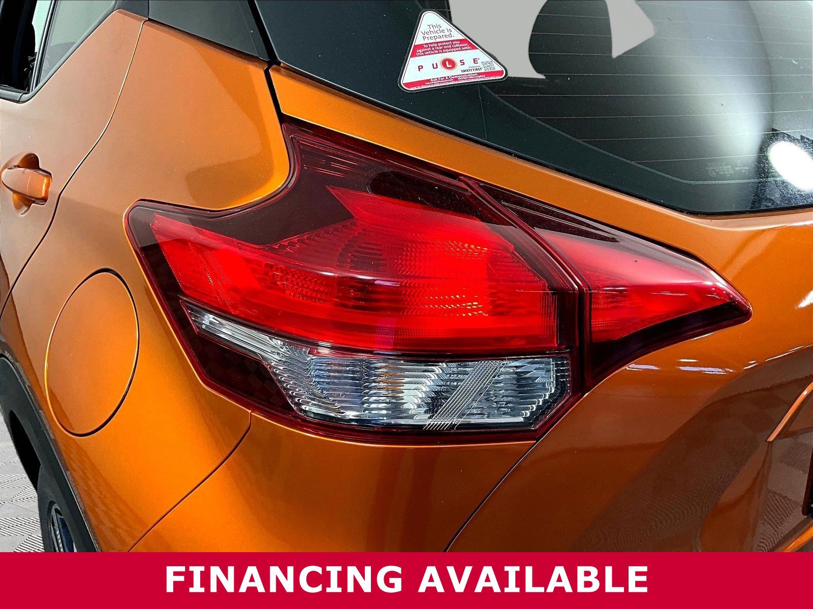 Used 2019 Nissan Kicks SR w/ Exterior Package FWD image 21