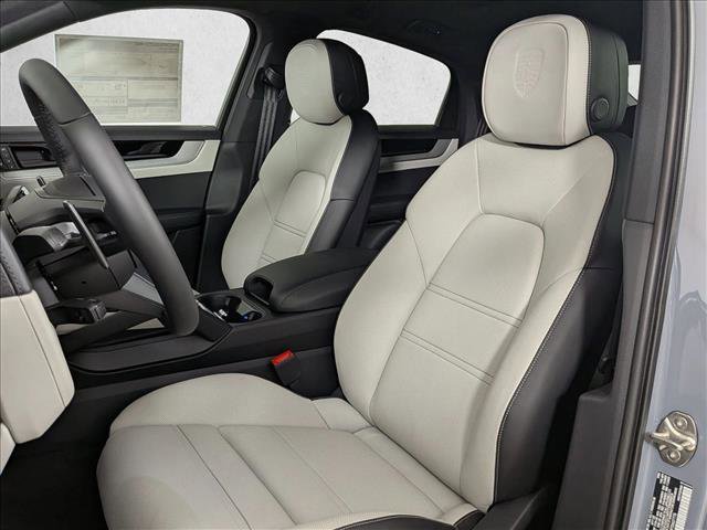 New 2026 Porsche Cayenne Coupe image 5