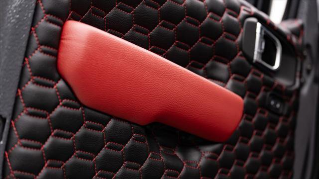 Used 2025 Jeep Gladiator Sport AWD/4WD image 21