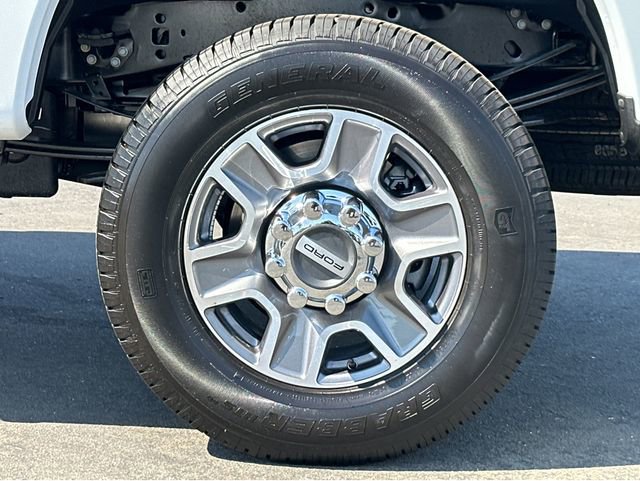 New 2025 Ford F250 XLT image 32