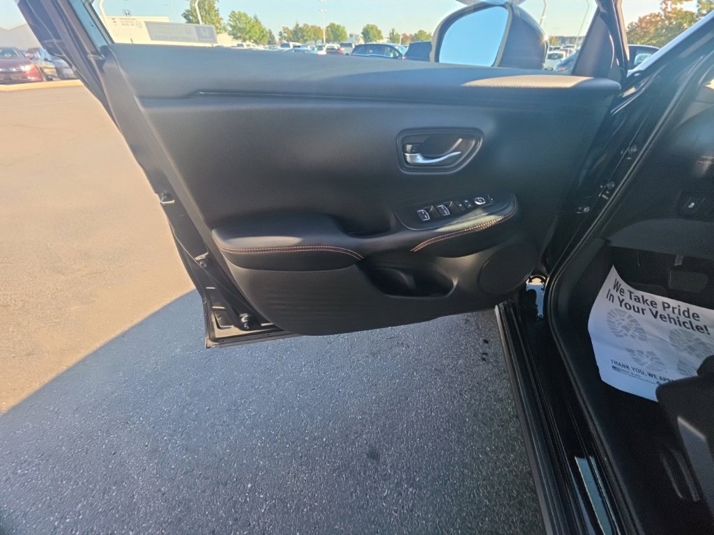 Used 2026 Honda HR-V Sport image 14