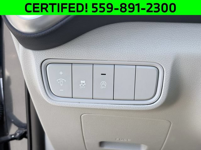 Certified 2025 Kia Soul LX w/ LX Technology Package FWD image 22