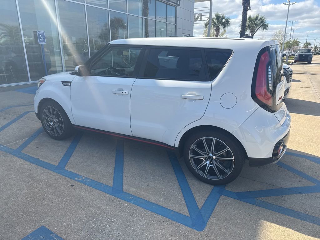 Used 2018 Kia Soul ! image 4