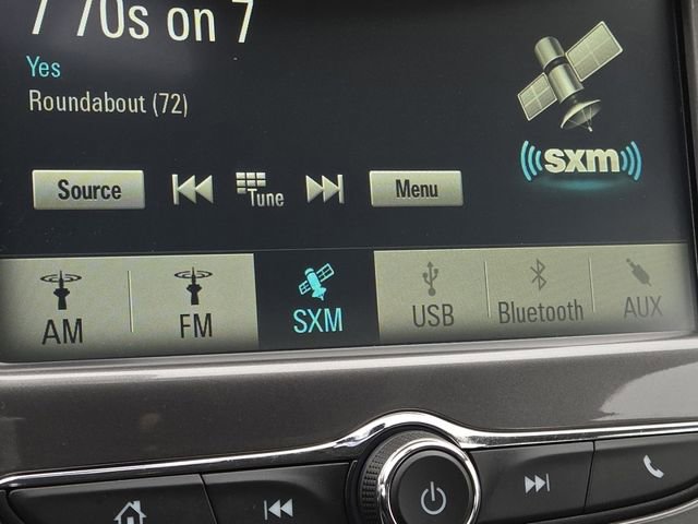 Used 2017 Chevrolet Cruze LT image 4