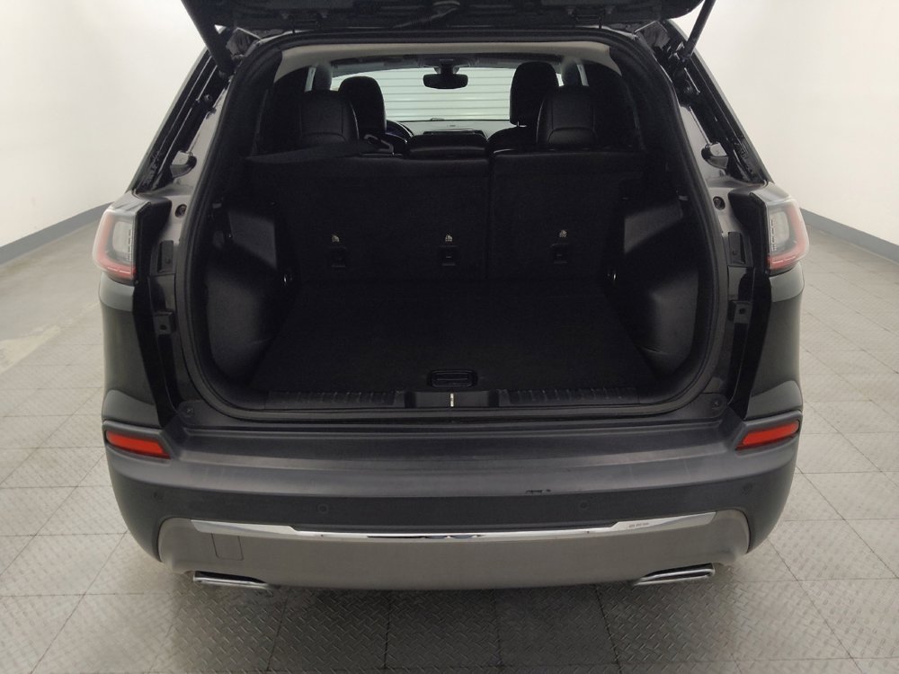 Used 2019 Jeep Cherokee Limited AWD/4WD image 29