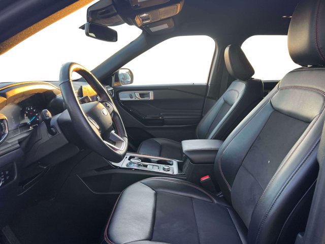 Used 2023 Ford Explorer ST-Line AWD/4WD image 21