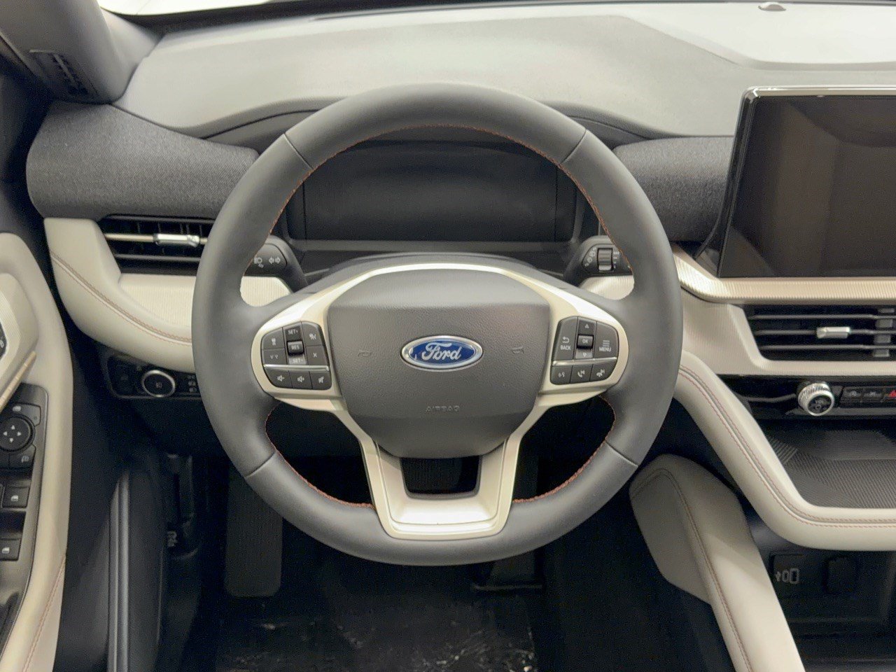 New 2027 Ford Explorer Active w/ Active Comfort Package AWD/4WD image 10