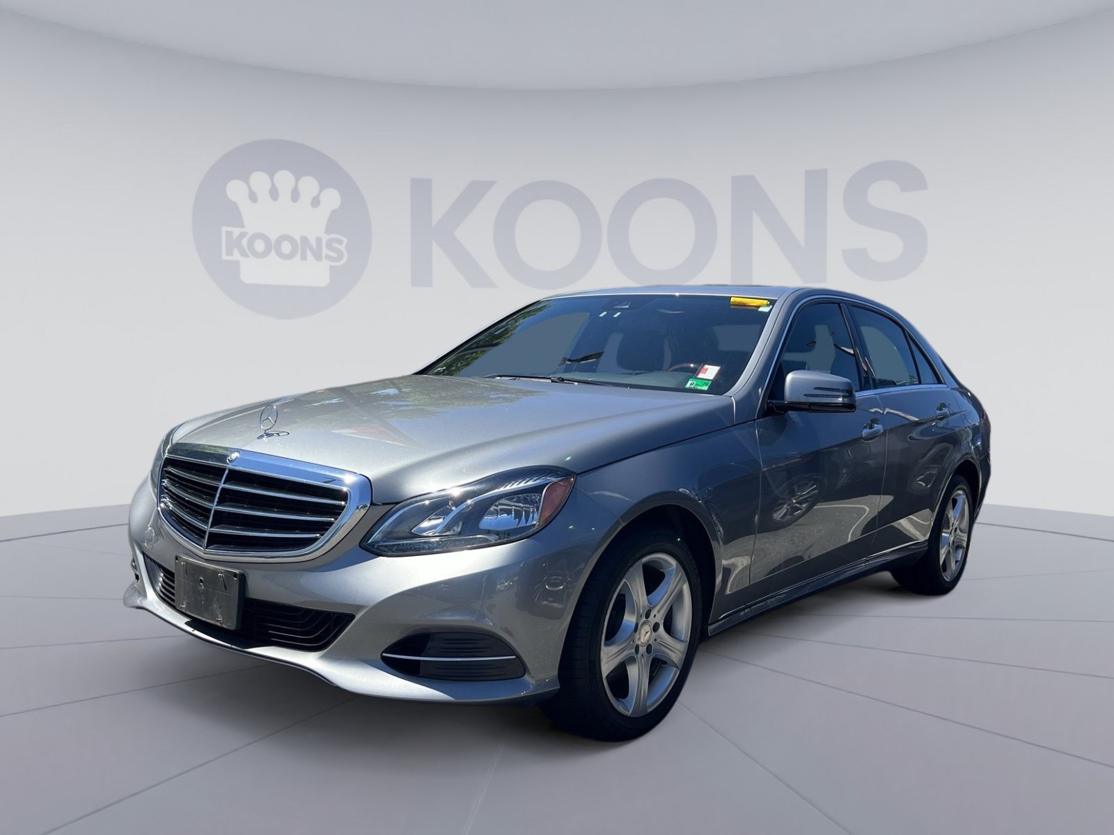 Used 2014 Mercedes-Benz E 350 4MATIC Sedan image 1