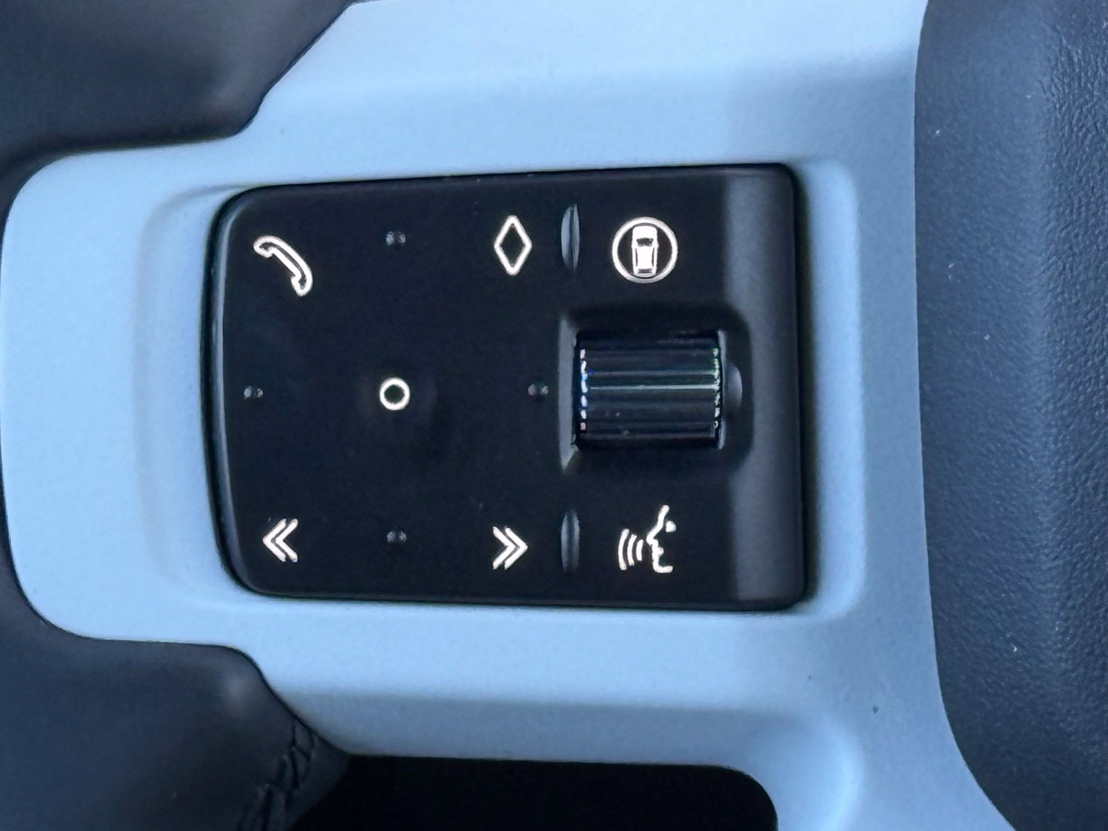 New 2026 Land Rover Defender 110 S AWD/4WD image 40