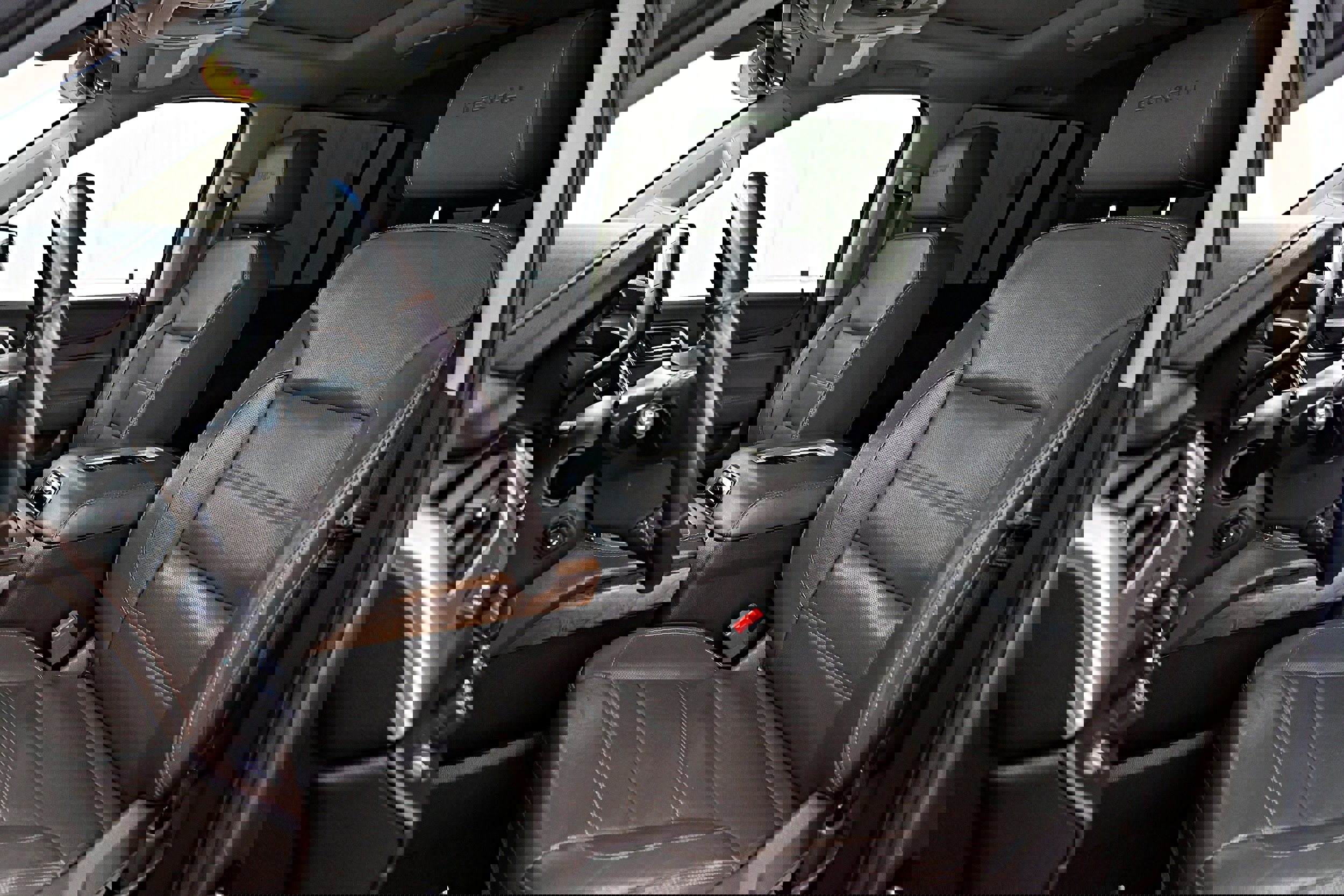 Used 2018 GMC Yukon XL Denali w/ Denali Ultimate Package image 5