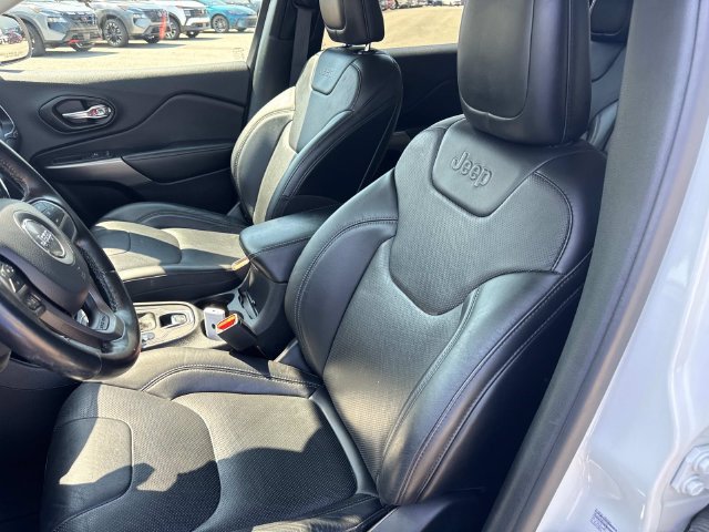 Used 2021 Jeep Cherokee Latitude Lux AWD/4WD image 28
