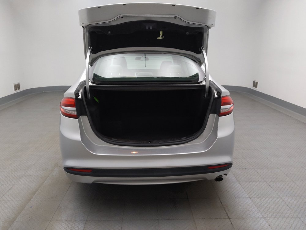 Used 2018 Ford Fusion S FWD image 29