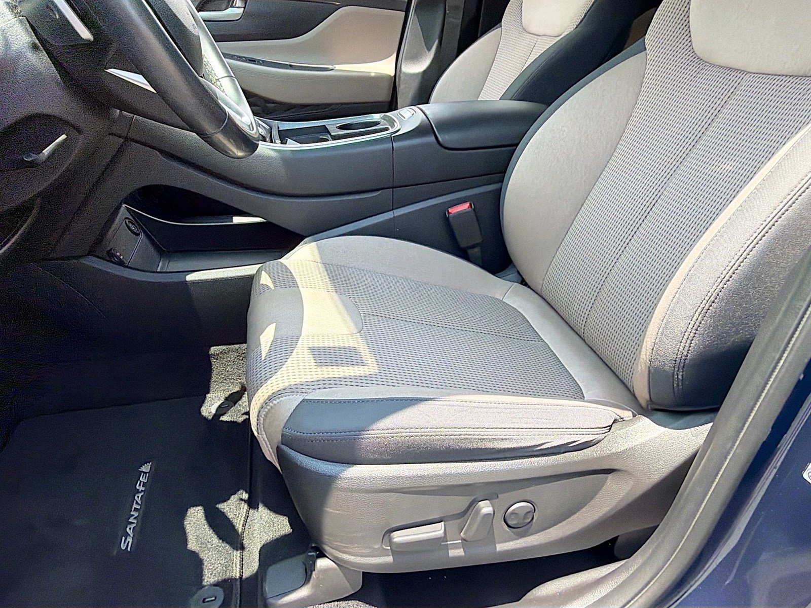 Used 2023 Hyundai Santa Fe SEL FWD image 32