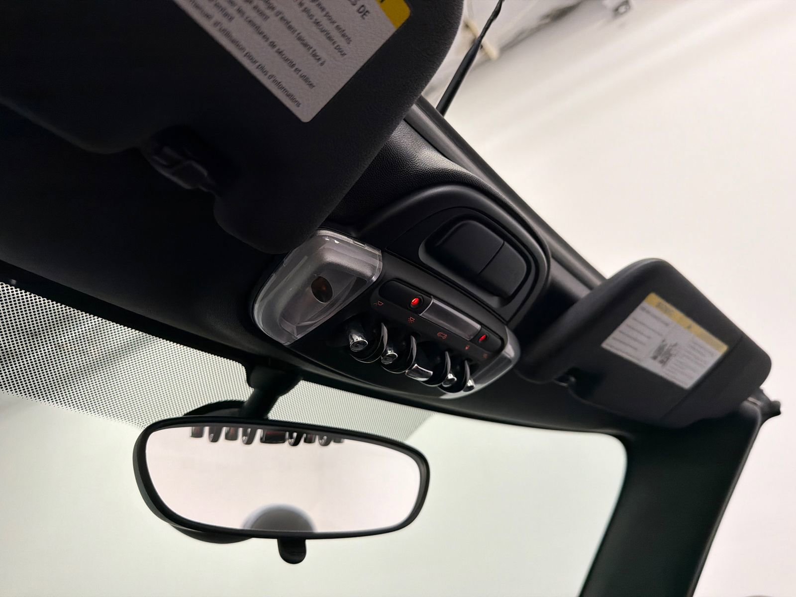 Used 2017 MINI Cooper S image 29