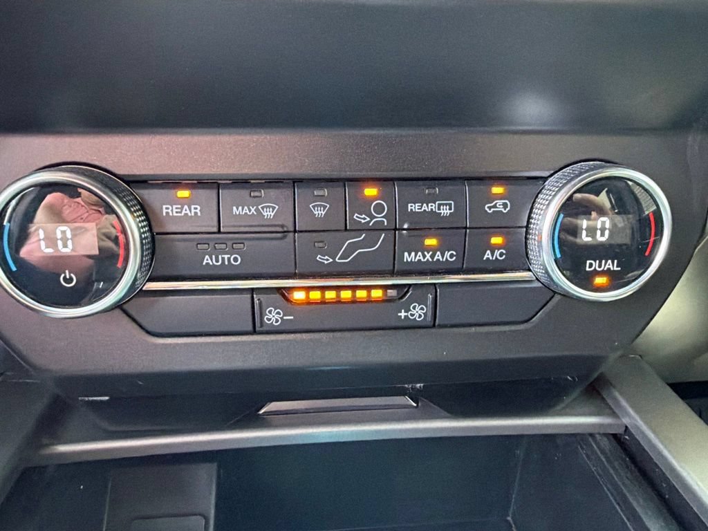 Used 2020 Ford Expedition XLT AWD/4WD image 17