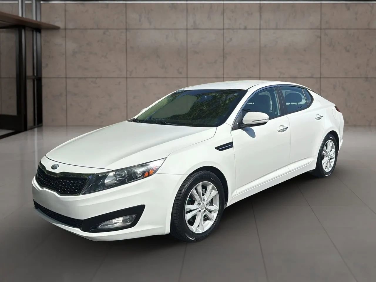 Used 2013 Kia Optima EX FWD image 5