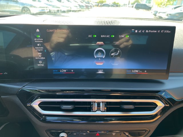 Used 2023 BMW 230i Coupe w/ Convenience Package RWD image 10
