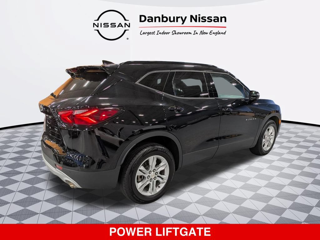 Used 2020 Chevrolet Blazer LT w/ Sound & Technology Package AWD/4WD image 3