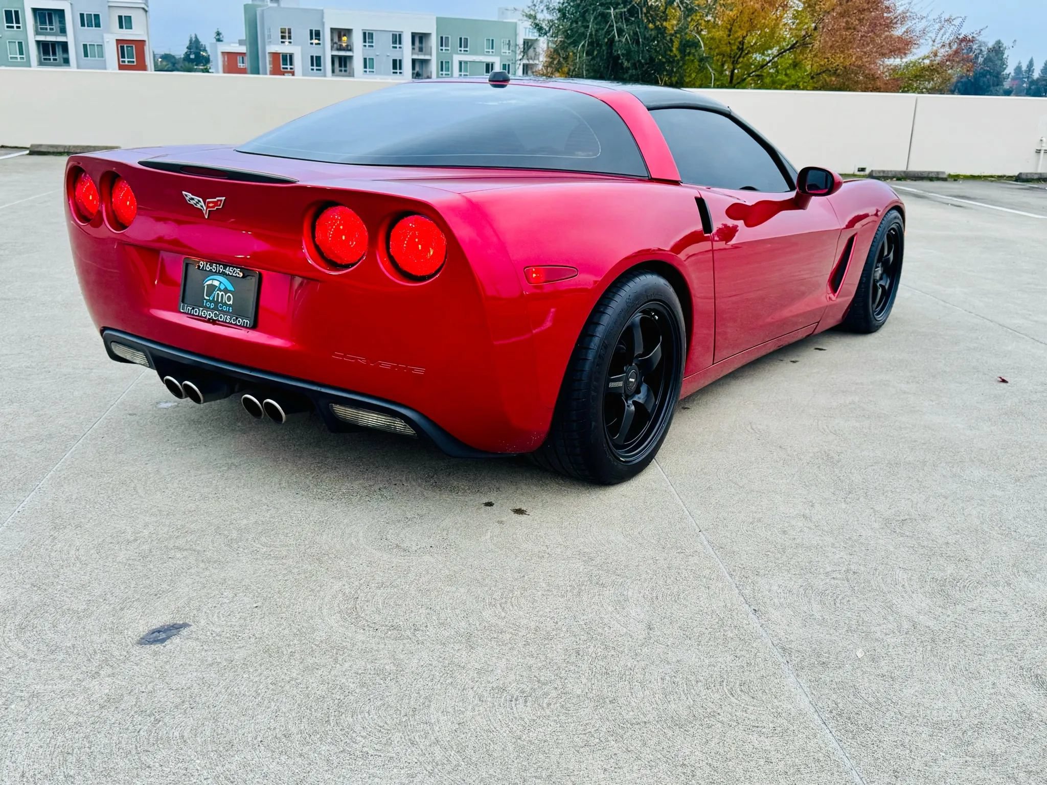 Used 2005 Chevrolet Corvette Coupe w/ Preferred Equipment Group RWD image 9