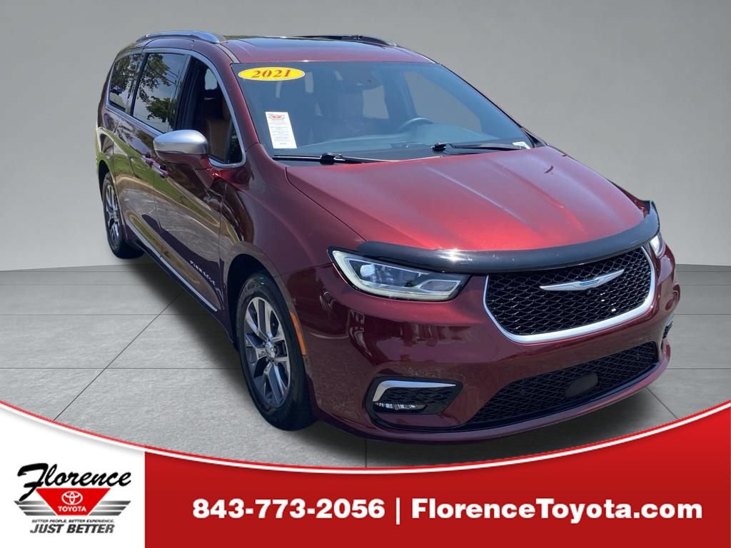 Used 2021 Chrysler Pacifica Pinnacle FWD image 1