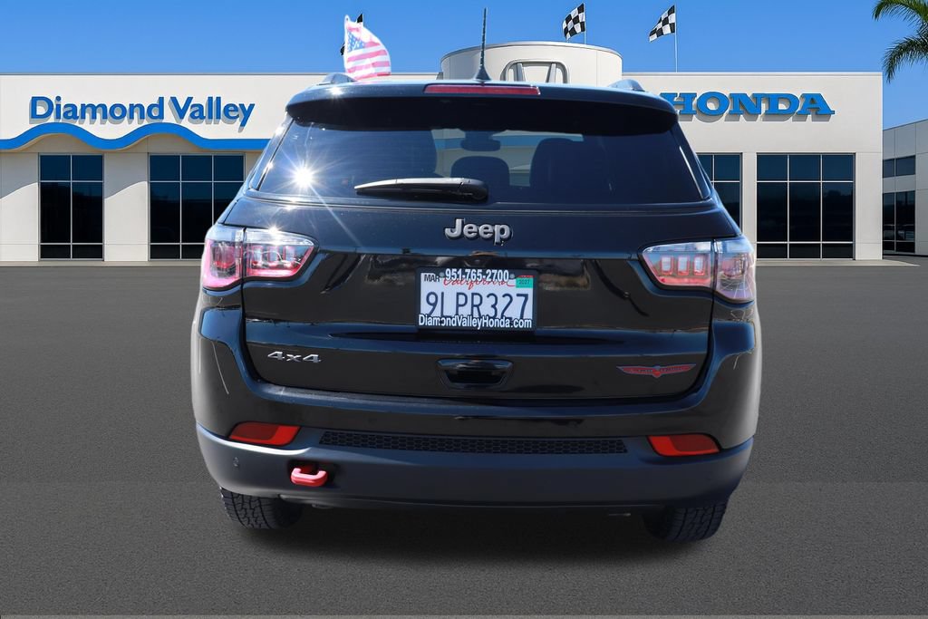 Used 2024 Jeep Compass Trailhawk AWD/4WD image 5
