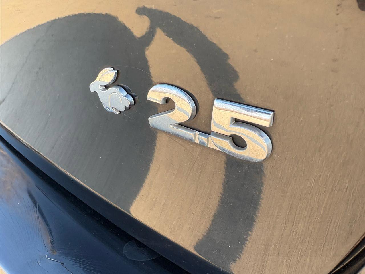 Used 2006 Volkswagen Rabbit 4-Door image 12