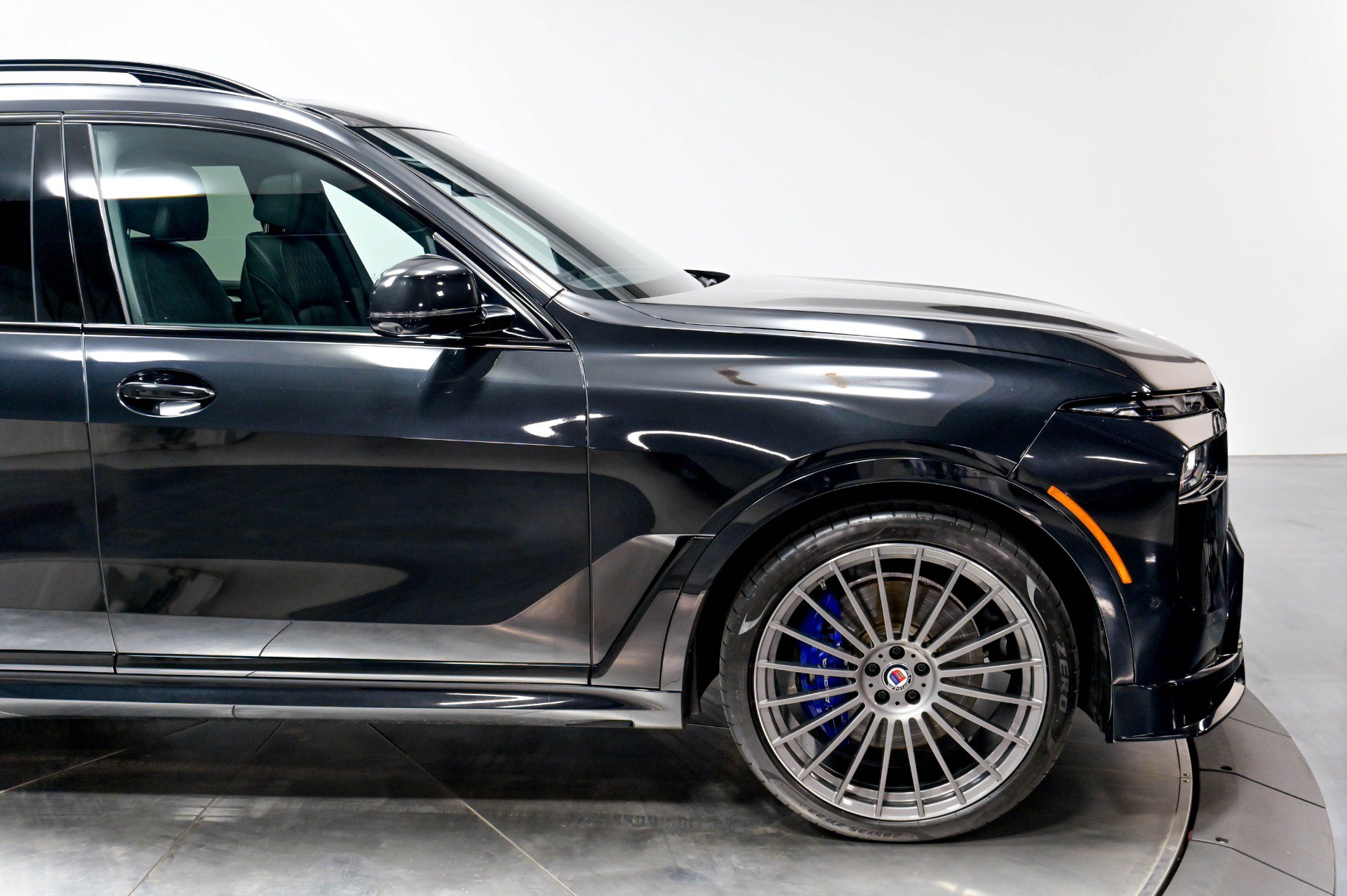 Used 2023 BMW ALPINA XB7 AWD/4WD image 21