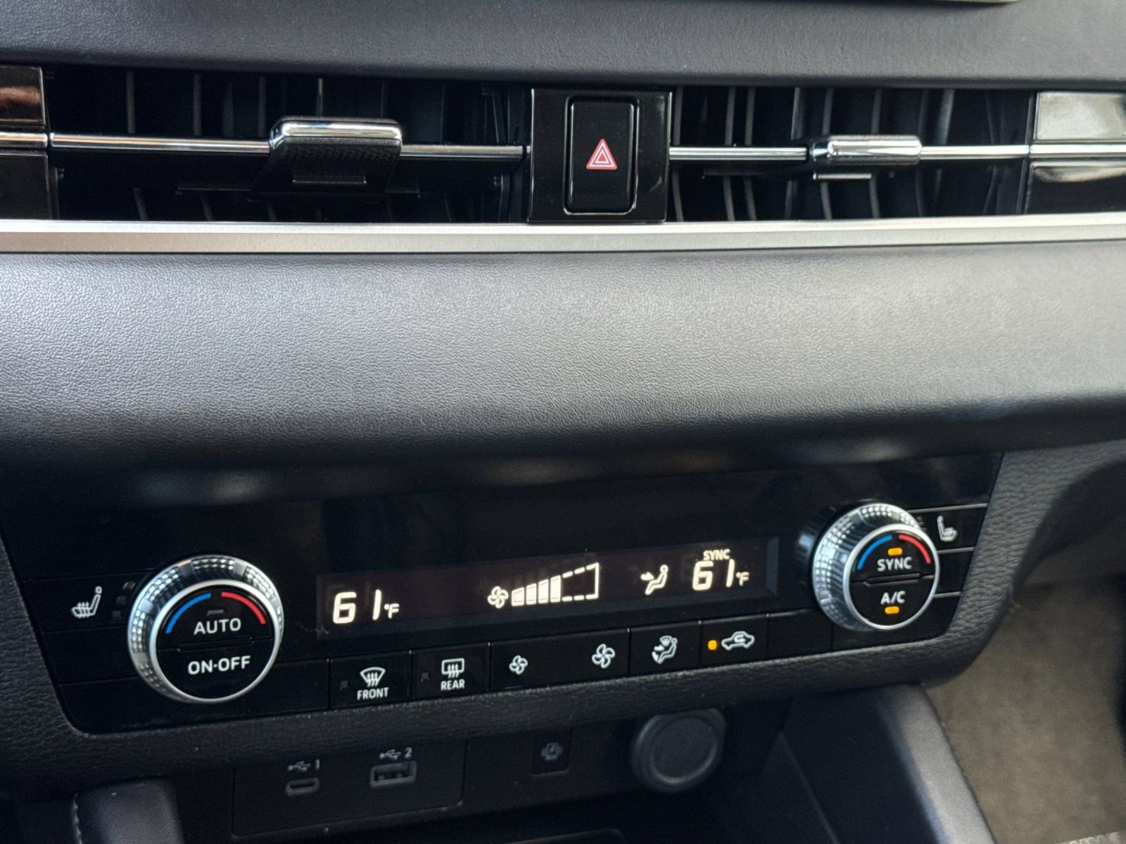 Used 2024 Mitsubishi Outlander SE FWD image 21