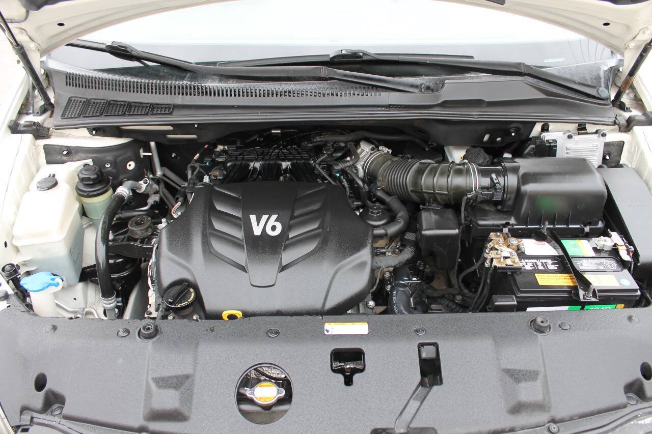 Used 2012 Kia Sedona EX w/ Luxury Pkg FWD image 38