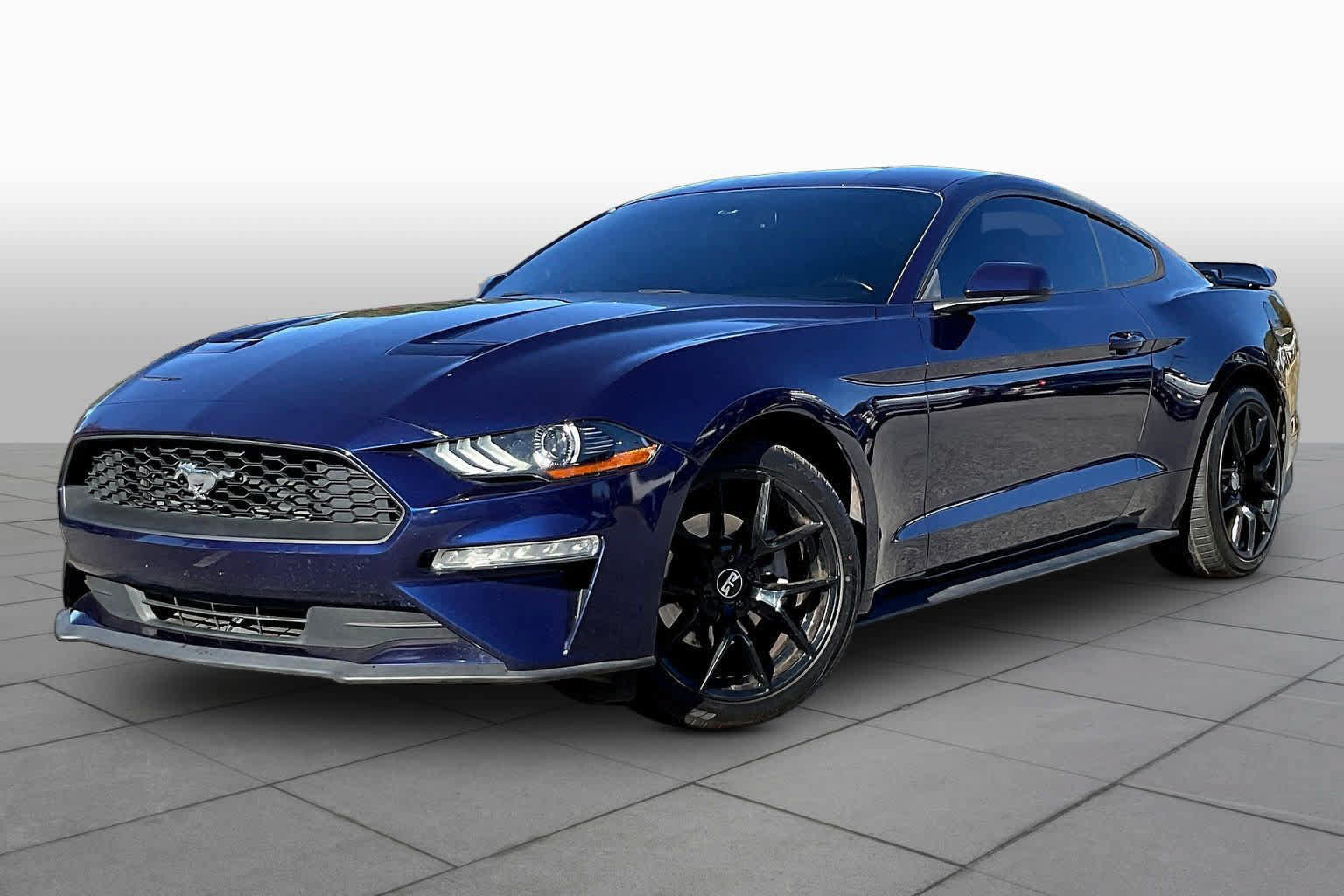 Used 2018 Ford Mustang Coupe w/ Equipment Group 101A RWD image 1