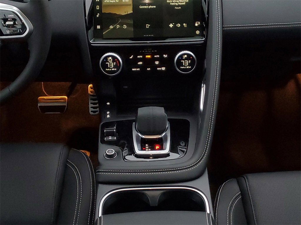 Used 2024 Jaguar E-PACE R-Dynamic SE image 25