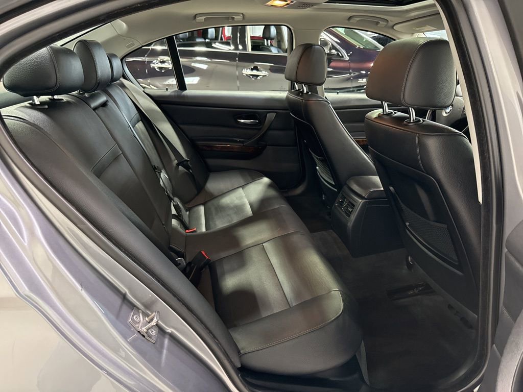 Used 2009 BMW 328i xDrive Sedan image 32