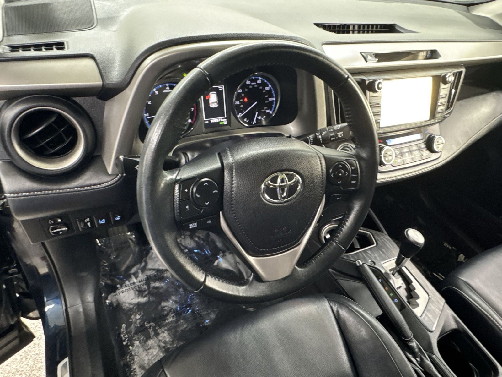 Used 2017 Toyota RAV4 Platinum AWD/4WD image 13