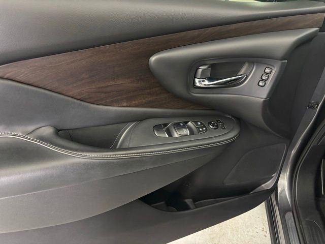 Used 2020 Nissan Murano Platinum image 11
