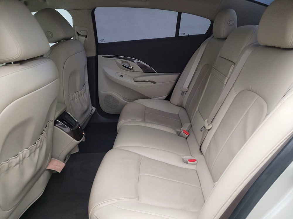 Used 2015 Buick LaCrosse Premium image 18