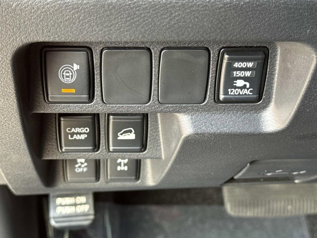 Used 2024 Nissan Frontier PRO-4X w/ Pro Premium Package image 46