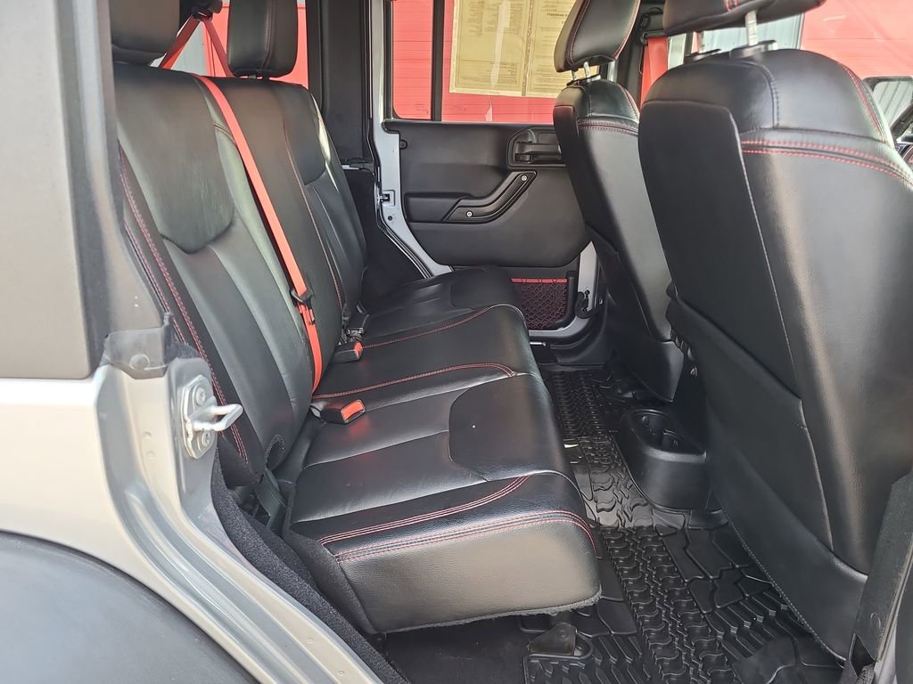 Used 2017 Jeep Wrangler Unlimited Rubicon AWD/4WD image 41