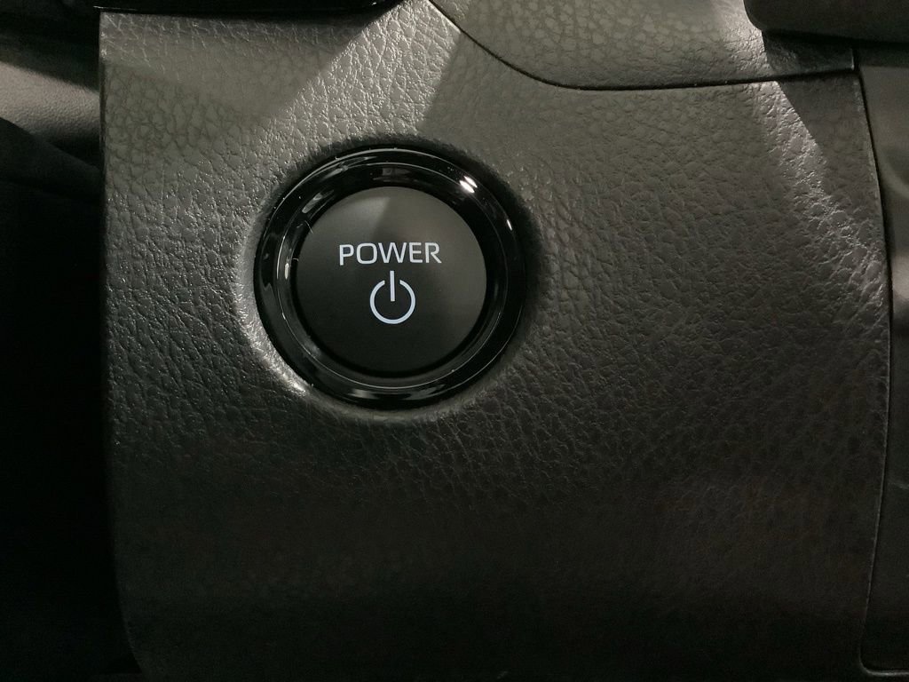 Used 2026 Toyota Camry SE image 16