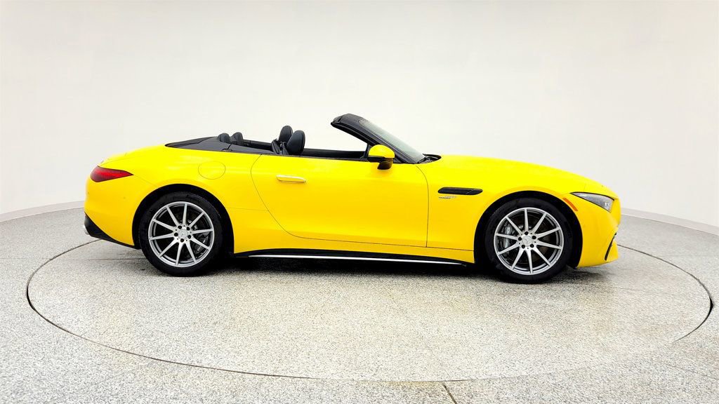 Used 2023 Mercedes-Benz SL 43 AMG image 4