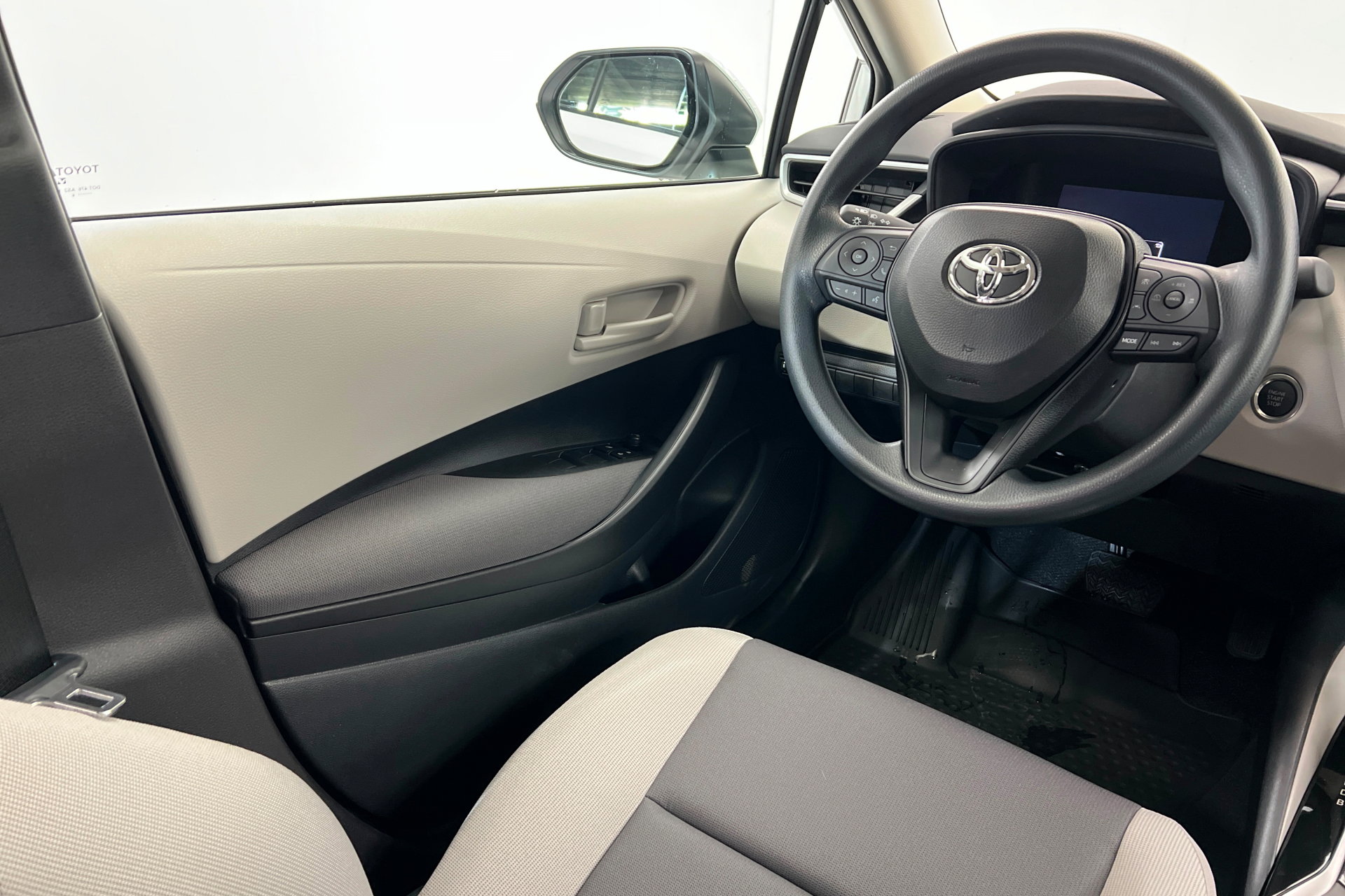 New 2026 Toyota Corolla LE image 11